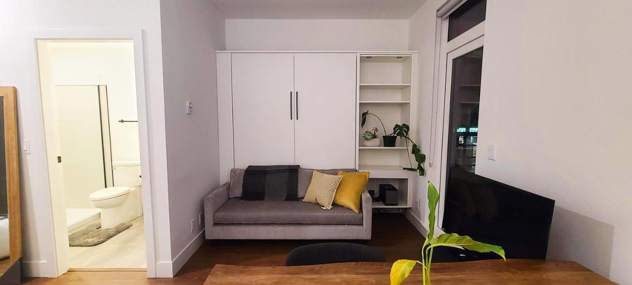 Ironworks Studio By Iris Properties! Villa วิกตอเรีย ภายนอก รูปภาพ